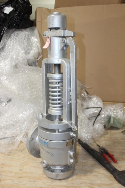 Compresseur d'air Des soupapes de soulagement de pression et de sécurité en acier inoxydable en fonte pour les applications de sécurité de la vapeur