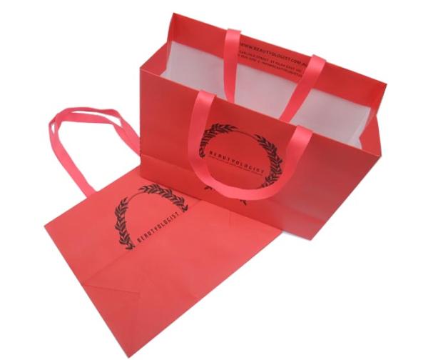 Services d'impression de papier rouges faits sur commande de sacs de transporteur d'achats en ligne pour le vin de empaquetage, cadeaux