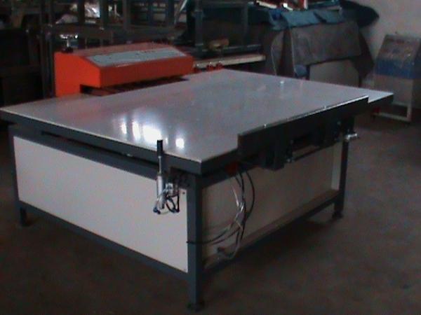 380V 60HZ Heated Roller Press Table , hot roll press 2m / min speed