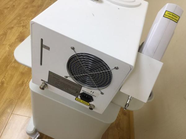 Q Switched Nd Yag Laser Pigmentation Removal Machine , Mini Tattoo Removal Laser Machine