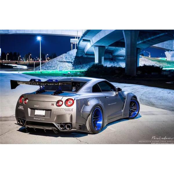 Silver GTR Nissan Body Kit LB Style Spoiler Pour voiture