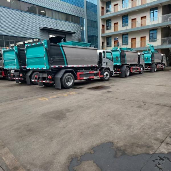 HOWO Automated Side Load Garbage Truck Medical Waste Collection Truck