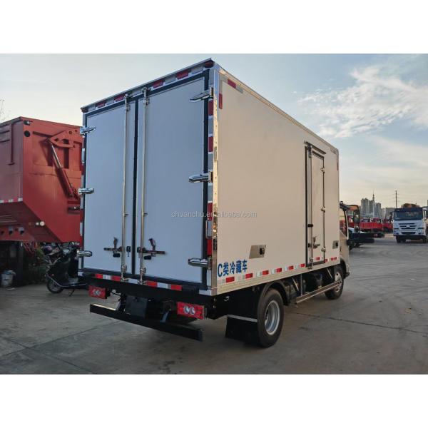 FOTON 4x2 Refrigerated Cold Room Truck Horsepower 150hp Freezer Delivery Truck