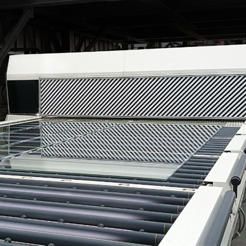 Solar Tempered Glass Low-Iron Ultra Clear ≥91.5% Uncoated / ≥93.5% AR Coated 2.0–3.2mm Silk Screen & Hole Drilling for PV Modules