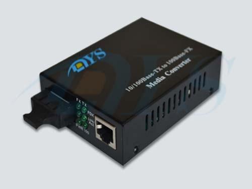 10M / 100M Optical Fiber Media Converter With FX 100 / FX Link