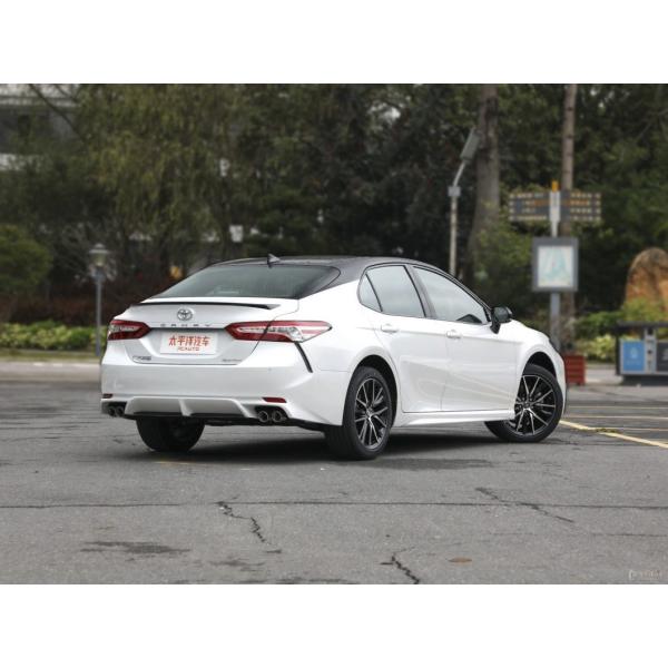 Седан Toyota Camry 2023 2.5hq Mh EV Двойной двигатель Флагманский гибридный автомобиль Бензиновый автомобиль