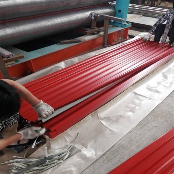 Q235B Decorative Corrugated Metal Panels 550cm Wave Roofing Sheet