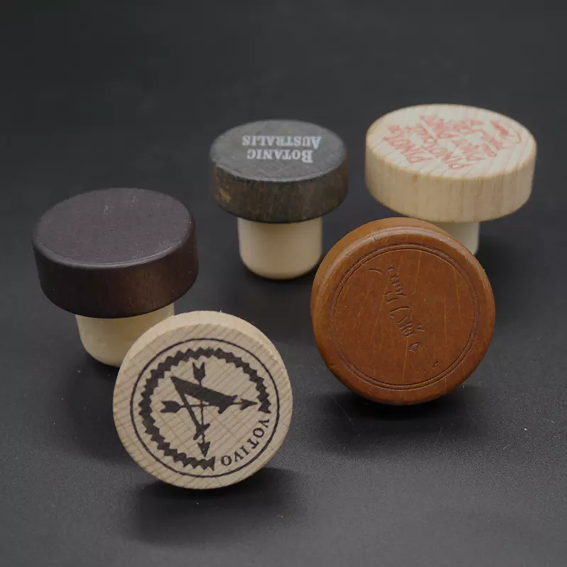Выгравированный логотип Деревянная стойка с пробкой Синтетическая стеклянная бутылочная крышка для спиртных напитков и косметики