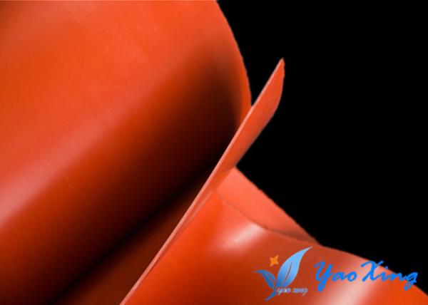 Tela macia de grande resistência da fibra de vidro do silicone para portas de fogo