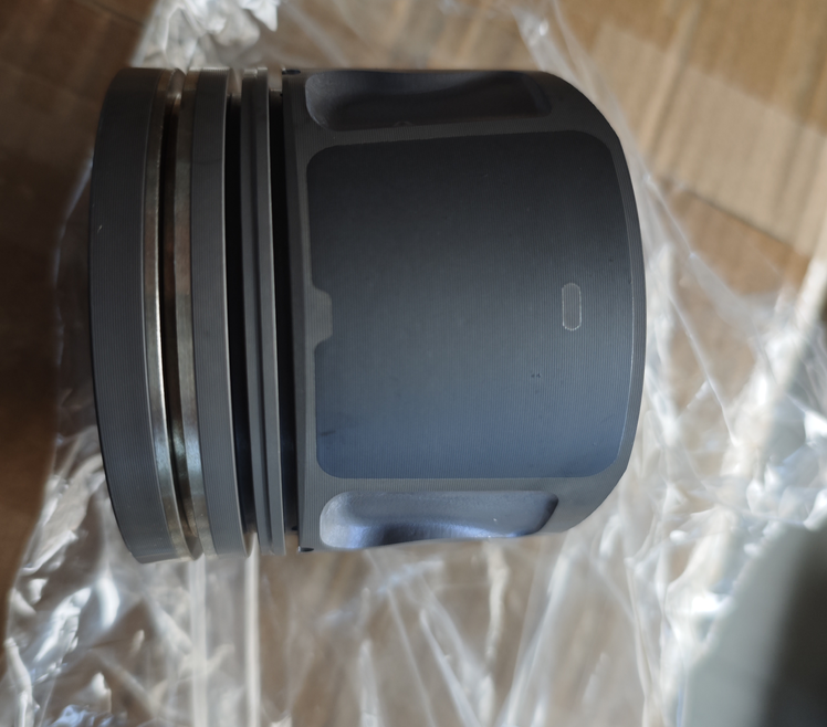 Mitsubishi engine Spare Parts  BT50  Piston Kits
