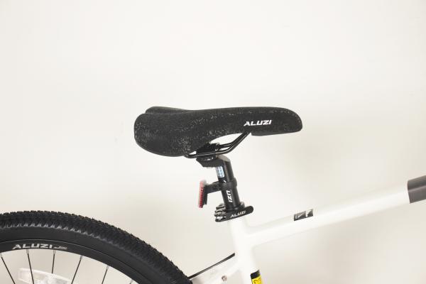 Shimano 21 Speed Mountain Bicycle With Dual Disc Brakes 27.5 Inch