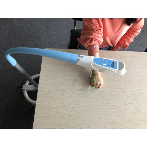 医療機器Irの静脈のファインダー、働く表面肘手で装置を取付ける静脈