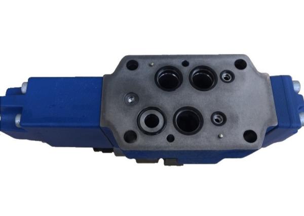 Válvula proporcional de Rexroth 4WRZE16W8-150-7X/6EG24N9ETK31/F1D3M Control de precisión azul Flexibilidad de respuesta rápida
