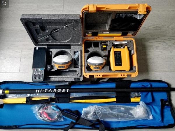 660 Channels Smart Hi-Target GPS Surveying Instrument V200 Gnss Rtk with Ihand55 Controller