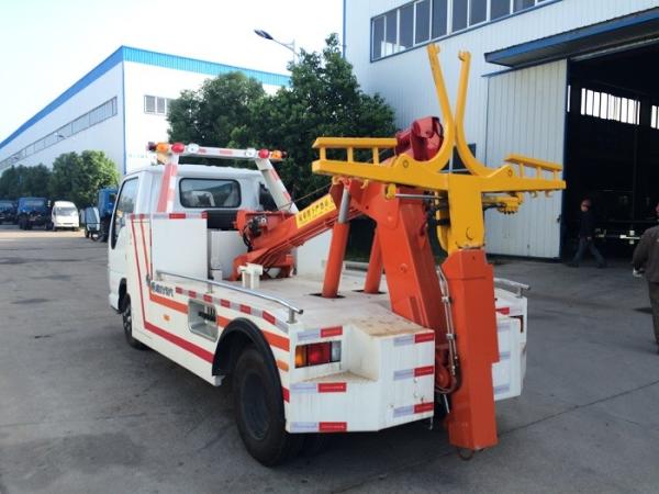 3t Breakdown Wrecker Flatbed Recovery Truck , Light Duty 98hp Vehicle Engine Cars Tow Truck