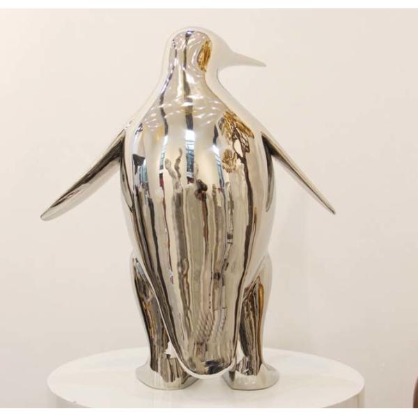 Скульптуры современного крытого металла пингвина животные с сопротивлением пара