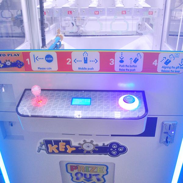 Golden Skill Crane Credit Card Game from China Manufactory Old Arcade Amusement Machine with Bill Acceptor Key Master