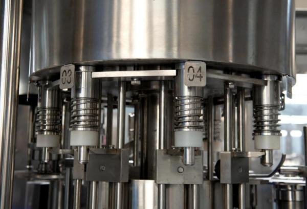 Fully Auto Mineral Drinking Pet Bottle Filling And Capping Machine For Small Scale
