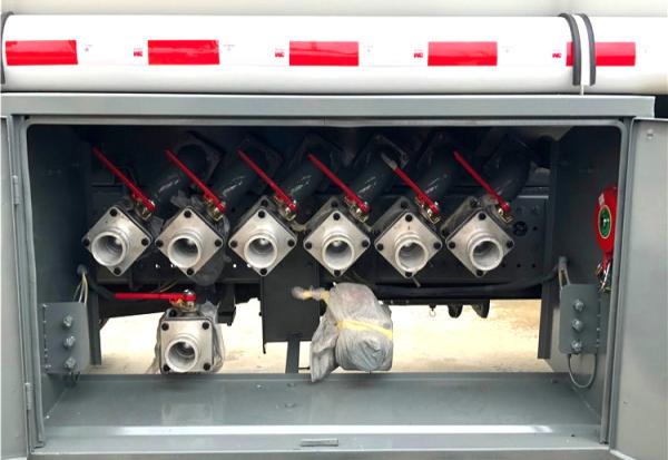 Fuel Diesel 20000 Liters 6X4 336hp10 Wheeler Oil Tank Truck