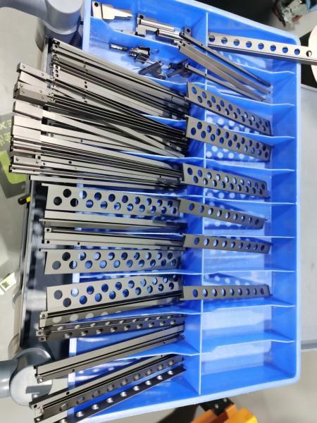 High Efficiency Jewelry Small Titanium Pvd Film Coating Machine 18k Gold Pvd Plated Chains Small Vaccum Coating Pvd