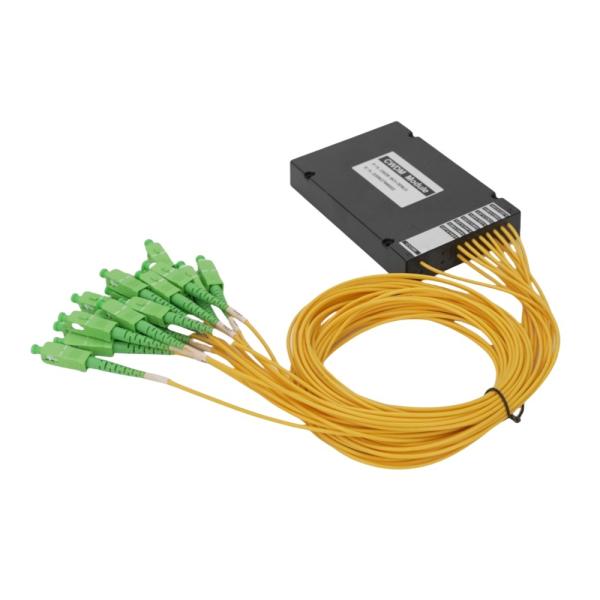 SC/UPC 16CH CWDM Mux Demux モジュール CWDM OADM 性能のためのすべての主要なブランドのCWDMトランシーバーと互換性
