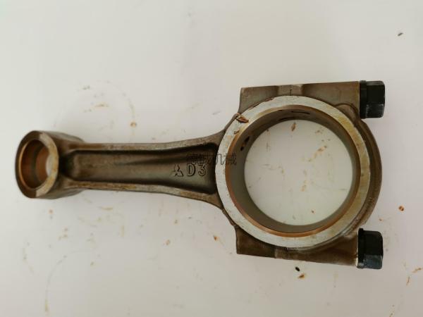 Black Engine Connecting Rod Mitsubish 6D34 Con Rod Connecting Rod With Piston