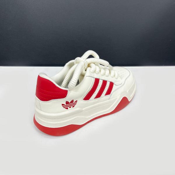 Breathable Classic Rubber Canvas Shoes Women Sneakers With Assorted Colors