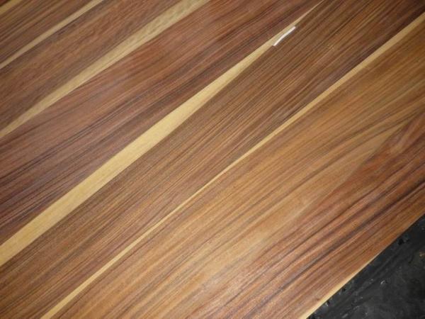 Santos Rosewood Wood Veneer for High-End Interior Decoration