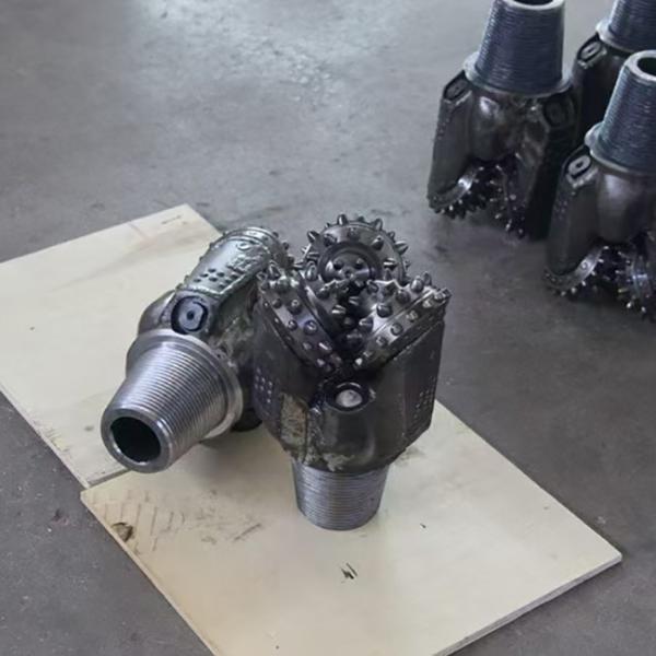 7-7/8 Tricone de forage à cône à rouleaux outil de forage rotatif