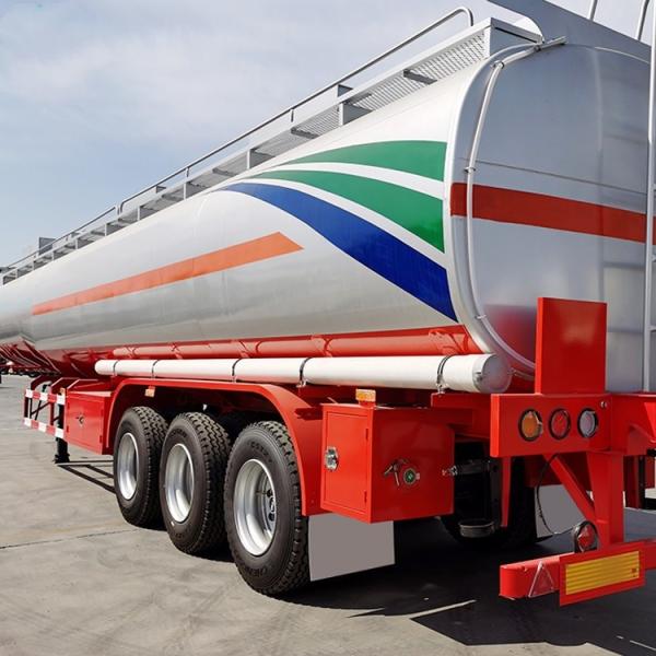 Semi-remorque à suspension mécanique de 45000L avec axe d'origine à 3 essieux et pneus 12R20 pour le transport de pétrole brut