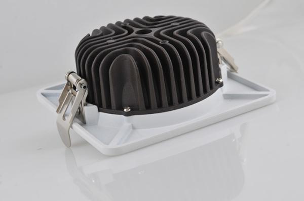 EPISTAR and SANAN LEDs ADC12 Die-cast Aluminum Triac , 0-10V and DALI 200-240VAC ,100-270VAC LM-80 approved