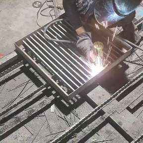 Шкаф погани канализационного резервуара подгонял стальную решетку Q235 Q355