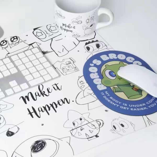 Tapete do rato removível imprimindo feito sob encomenda do deslizamento da lembrança do presente anti