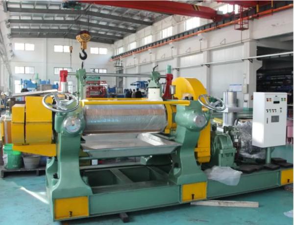 400MM Roller Rubber Compounding Equipment Rubber Mixing Machine For Solid Silicone