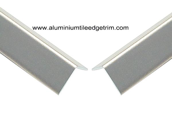 Fast Installation 2.5m Length Aluminum Edge Protector With Sand Blasting Rose Gold