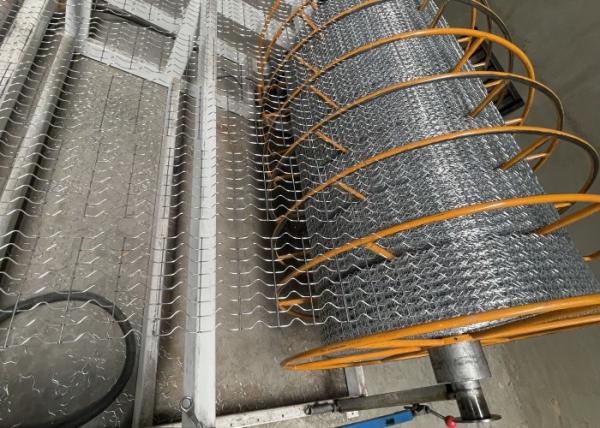 Export 8 Lines Galvanized Pipeline Reinfore Welded Mesh For Offshore Oil And Gas Pipelines