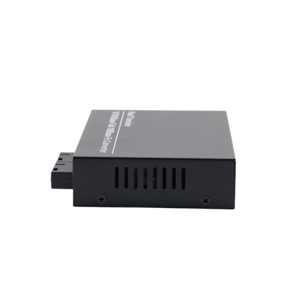 High Speed Desktop 100 Mbps Fiber Switch 2-SC Fiber 4 Port Ethernet Switch