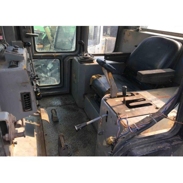 Новая модель КАТ Д6Г бульдозера Кравлер желтого цвета подержанная 2012 сделанного года