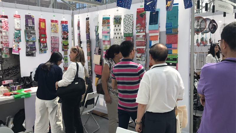 Продукты любимца собаки поставки любимца 2020 ненужных сумок кормы с 2 зажимами и распределителями поводка