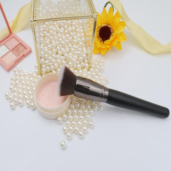 OEM Single Black Gradient Blush Brush ISO9001 For Face