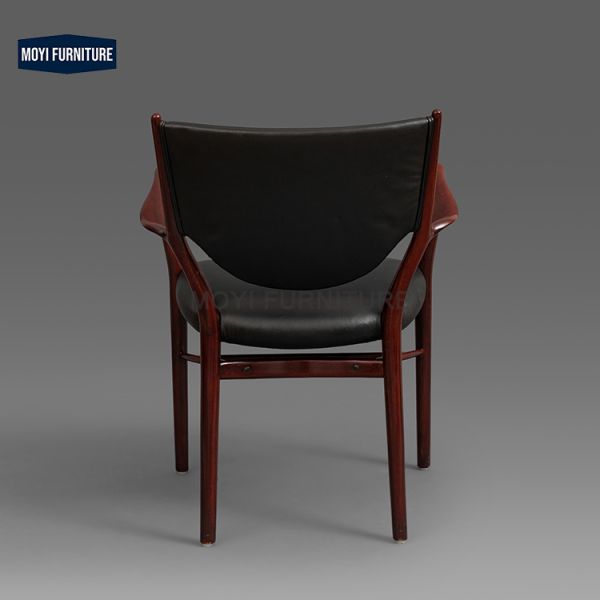 Standard Size Dining Chair Solid Wood Upholstered Modern Luxury Design Engineered Specifically for Cafe Shop Hotel