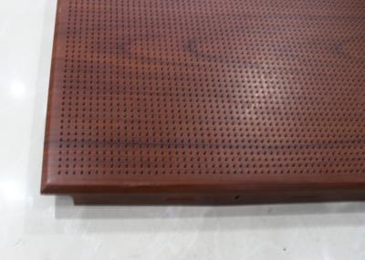 O grampo de alumínio industrial no teto telha 2 x 2, painéis de teto suspendido acústicos