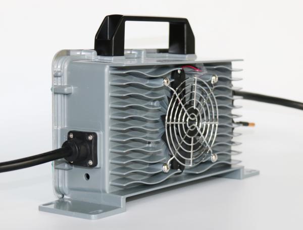 QY1500S-VC6018 AC/DC 60V18A 1330W intelligent battery charger for cleaning & sweeping machine