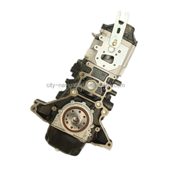 2Bloc moteur à huit soupapes pour Nissan ZD28 E410C SD4BW75 en bon état