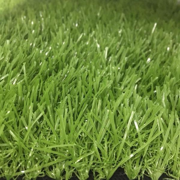 Outdoor Synthetic Grass On Concrete Good Water Permeability Fire Prevention