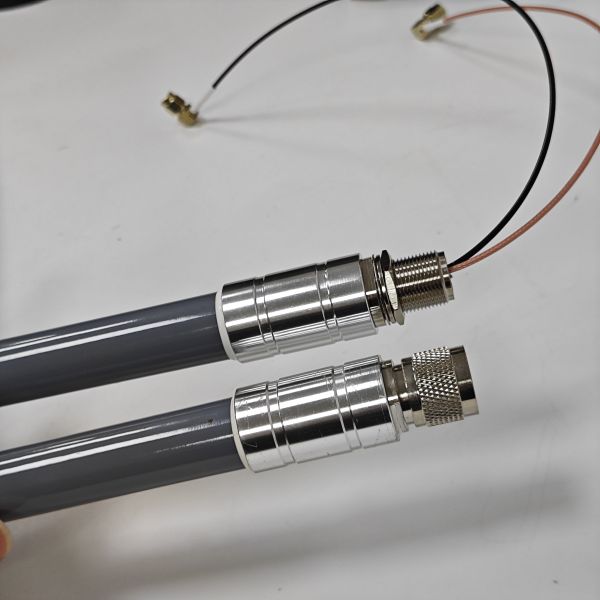 Outdoor 6dbi  5.8Ghz Fiberglass Outdoor Omni Antenna N-male Connector  Wifi 2.4G 5.8G Dual Band Fiber Glass Lora Antenna