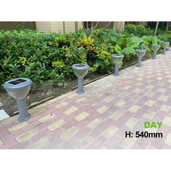 IP65 Waterproof Solar Powered Garden Lawn Pillar Lights Solar Lights For Outside