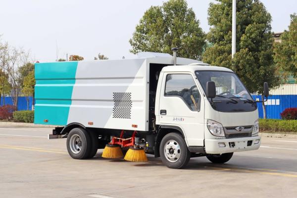 Foton 7.36t 85 Horsepower Engine Road Sweeping Truck for Sweeping Stone Cinder Cement Block, Small Brick, Soil Block, Mud
