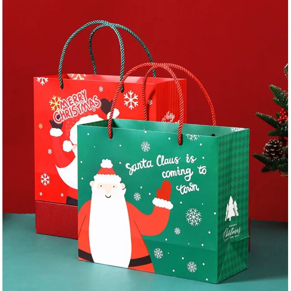 Printed CCNB Christmas Paper Bags For Xmas Eve Gift Takeaway