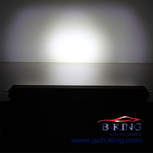Super Slim 100W 23.3'' CREE LED Light Bar